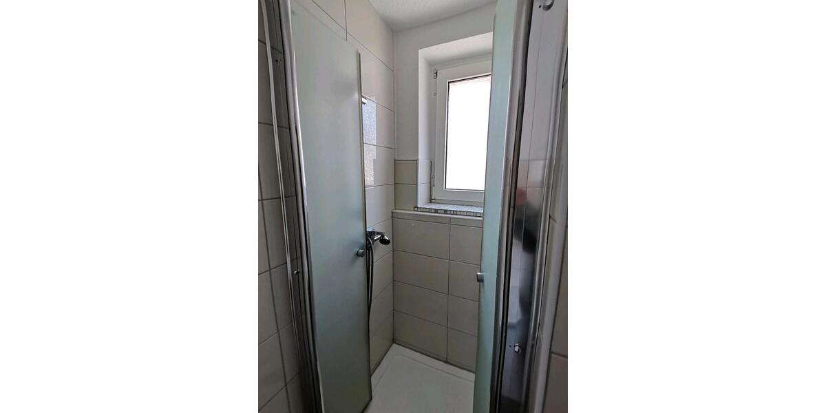 Etagenwohnung Wermelskirchen - 3 Zimmer, 80 m&sup2;, 1.020&euro; | Angebot:26561738