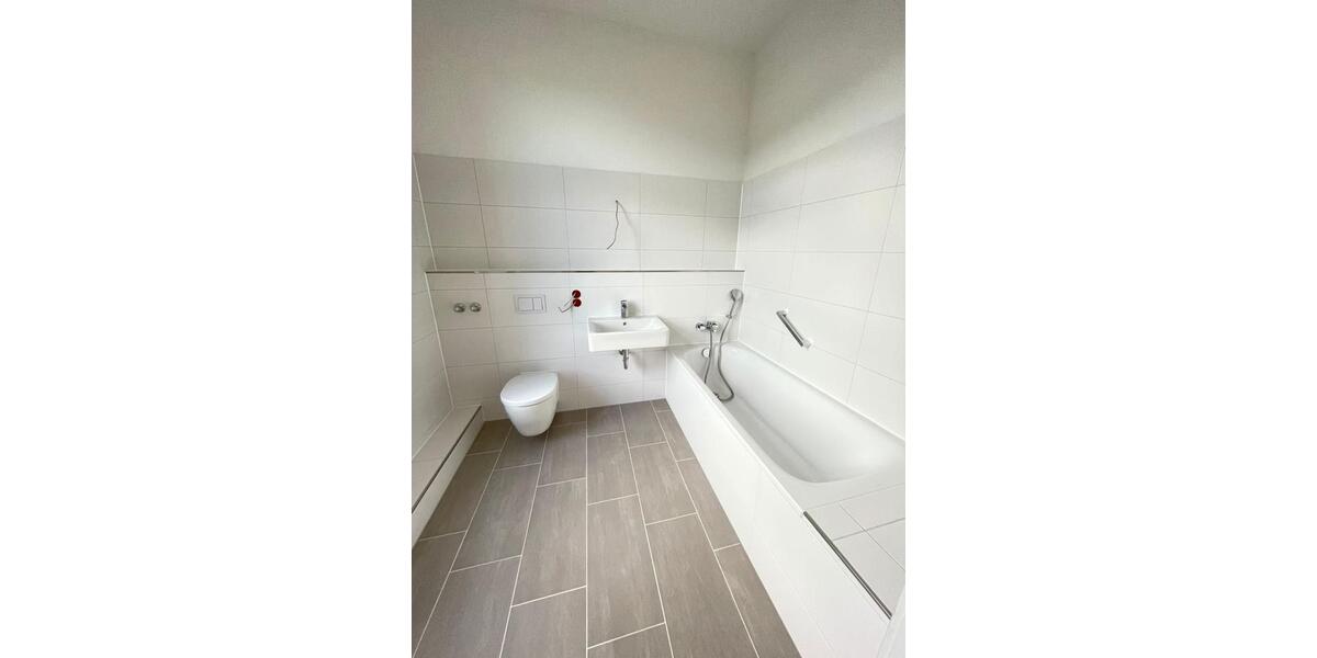 Etagenwohnung Leipzig - 4 Zimmer, 188 m&sup2;, 2.439&euro; | Angebot:25429707