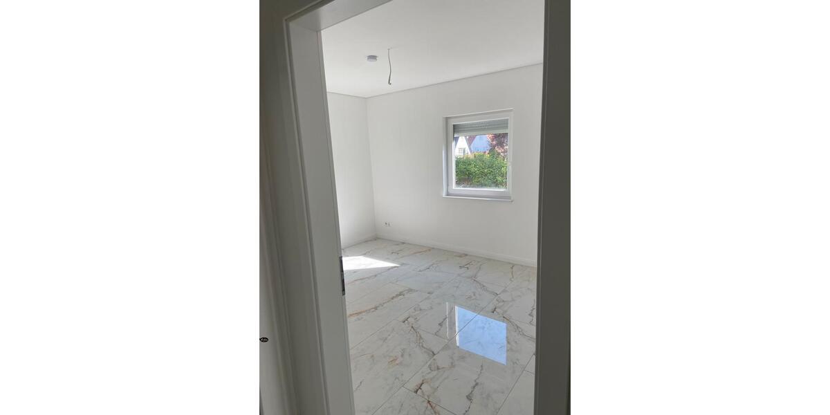 Erdgeschoßwohnung Schwäbisch Gmünd - 3.5 Zimmer, 90 m&sup2;, 1.280&euro; | Angebot:24859690