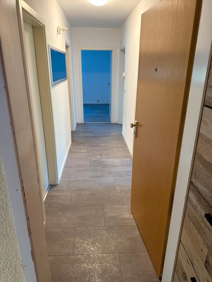 Helle 3-Zimmer-Wohnung mit Balkon in zentraler Lage – Esslingen