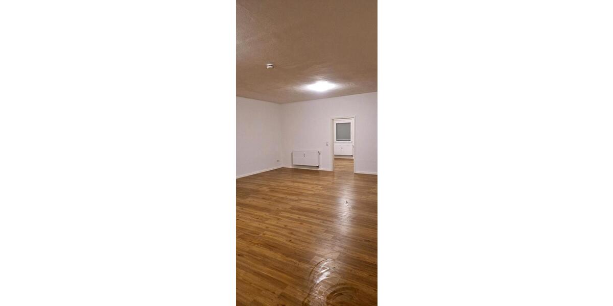 Erdgeschoßwohnung Selb - 2 Zimmer, 66 m&sup2;, 560&euro; | Angebot:25879212