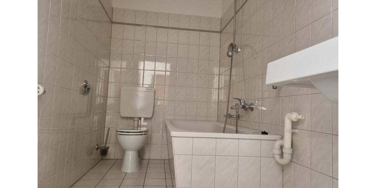 Dachgeschoßwohnung Halberstadt - 3 Zimmer, 87 m&sup2;, 524&euro; | Angebot:25865844