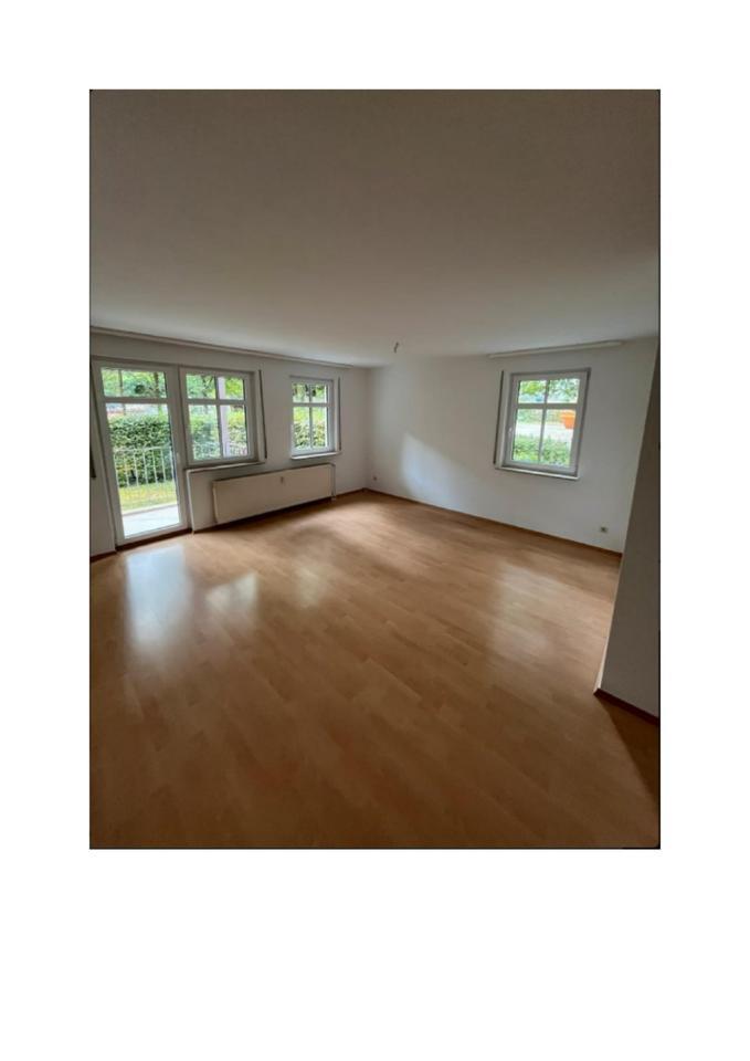 60 m²-Wohnung in Gotha-Zentrum: 1 OG, Balkon, Stellplatz