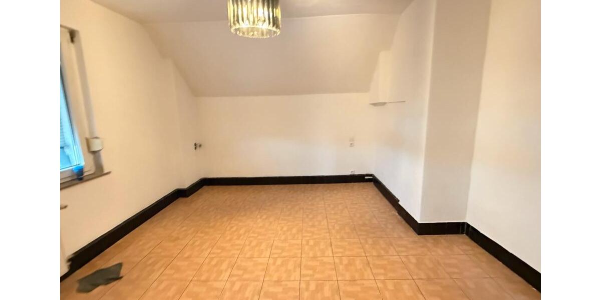 Dachgeschoßwohnung Herford Diebrock - 3 Zimmer, 85 m&sup2;, 760&euro; | Angebot:26025041
