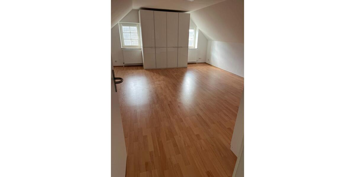 Maisonettenwohnung Kerpen Buir - 3 Zimmer, 120 m&sup2;, 1.600&euro; | Angebot:26284338