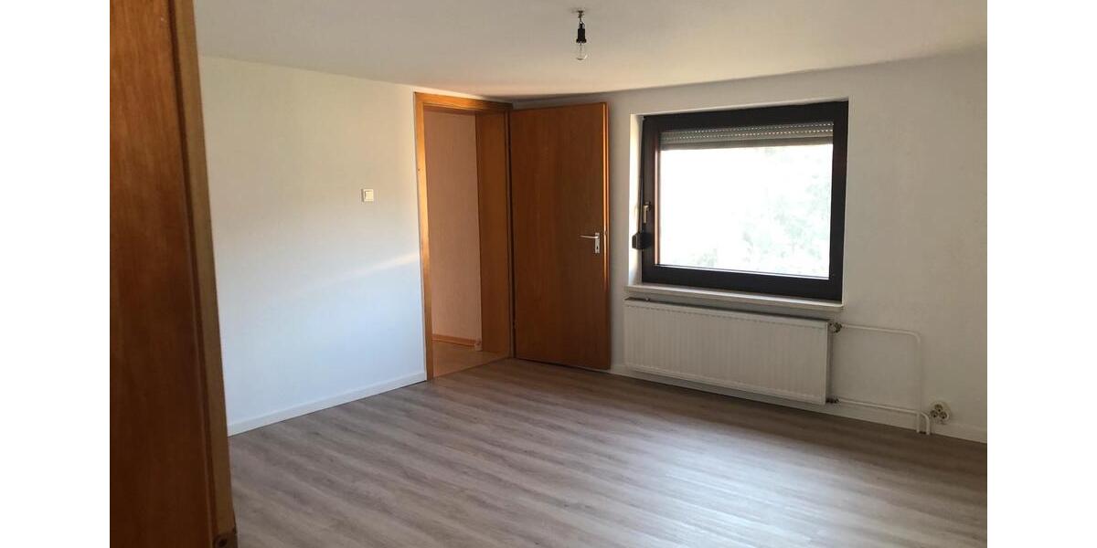 Einfamilienhaus Einbeck - 5 Zimmer, 140 m&sup2;, 980&euro; | Angebot:25018149
