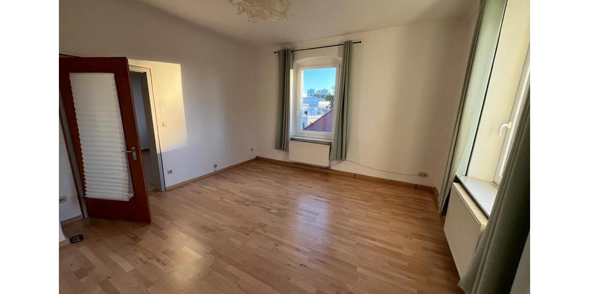Etagenwohnung Regensburg Das Dörnberg - 3 Zimmer, 80 m&sup2;, 860&euro; | Angebot:25274800