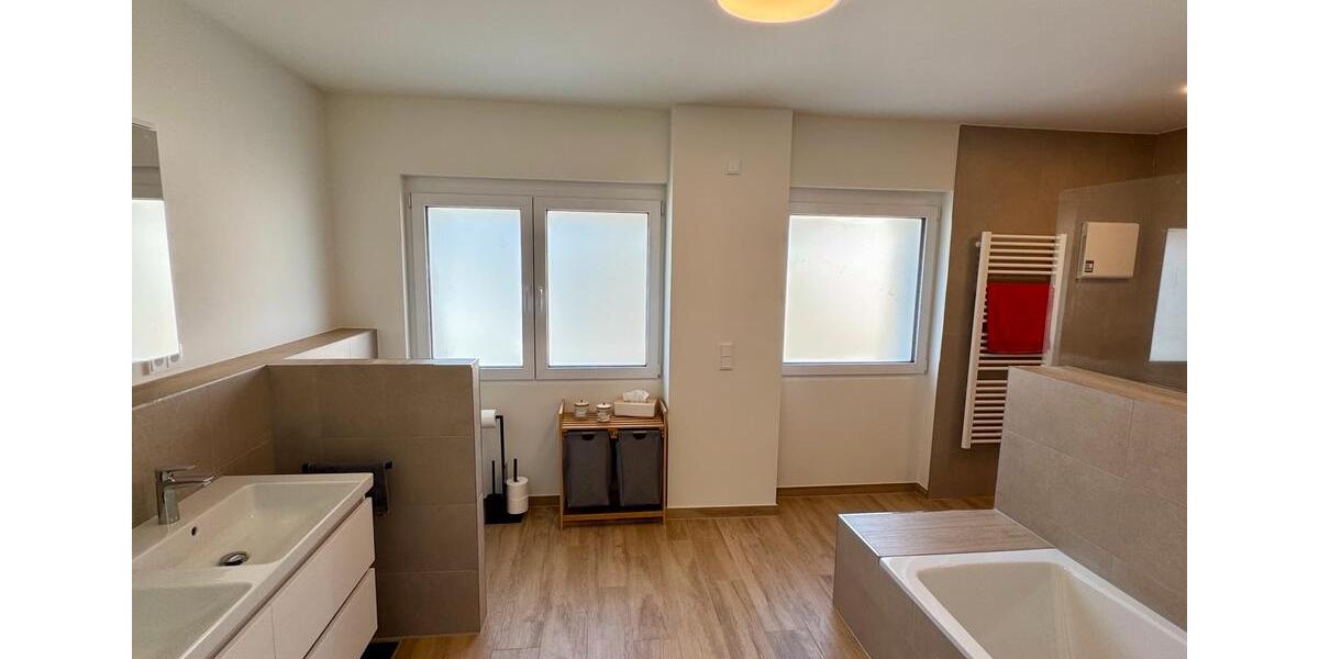 Etagenwohnung Eschborn - 2 Zimmer, 70 m&sup2;, 1.725&euro; | Angebot:26580266