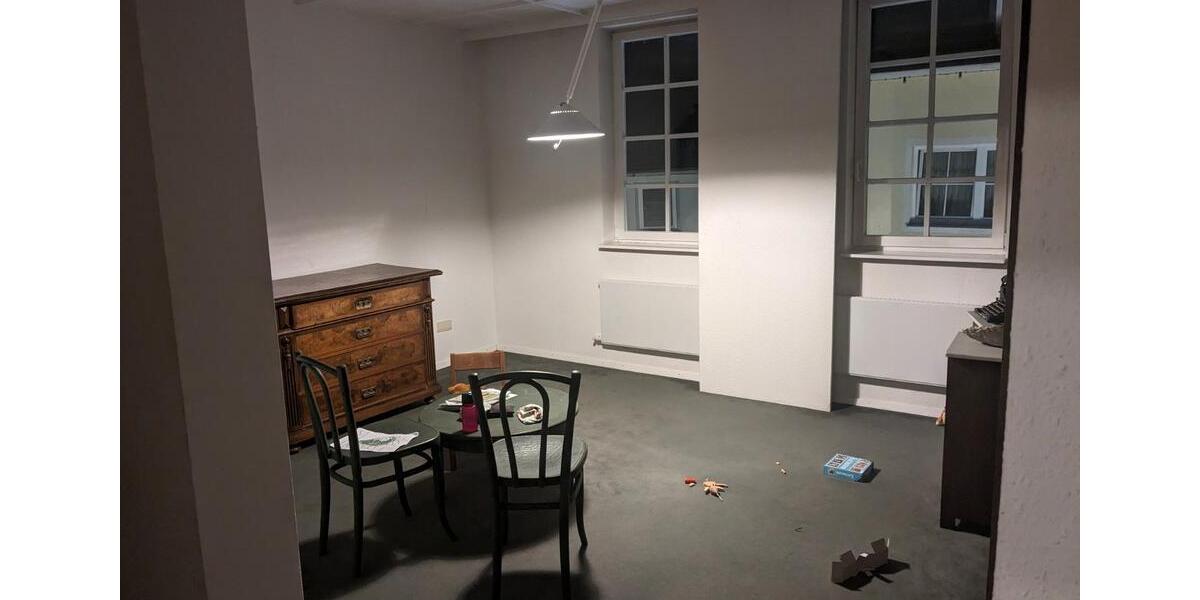 Etagenwohnung Öhringen - 3 Zimmer, 100 m&sup2;, 1.100&euro; | Angebot:26616860