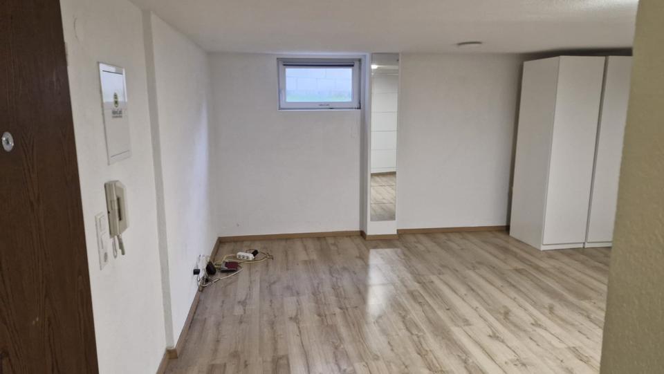 Etagenwohnung Besigheim - 1 Zimmer, 35 m&sup2;, 600&euro; | Angebot:25842350