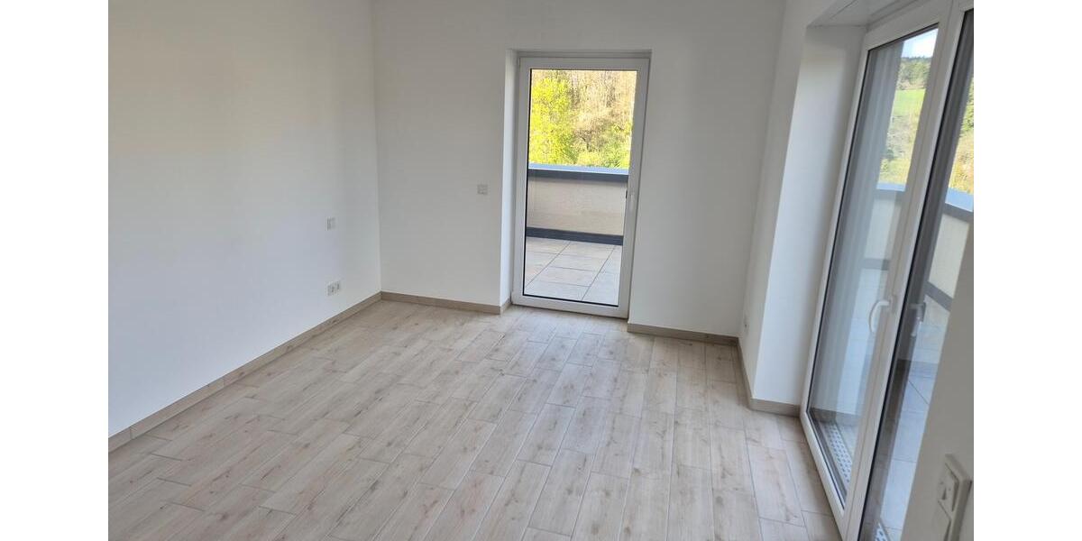 Einfamilienhaus Wadern - 2 Zimmer, 90 m&sup2;, 1.100&euro; | Angebot:21550488