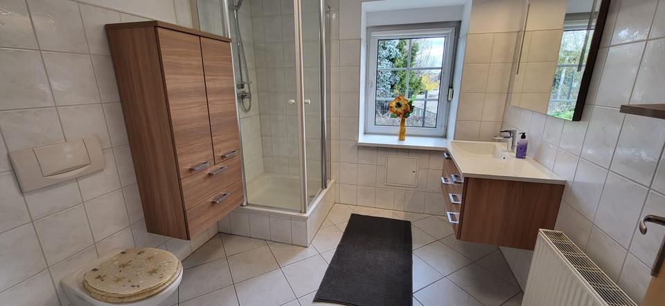 Wohnen auf Zeit Mansfeld - 5 Zimmer, 140 m&sup2;, 18&euro; | Angebot:26398154
