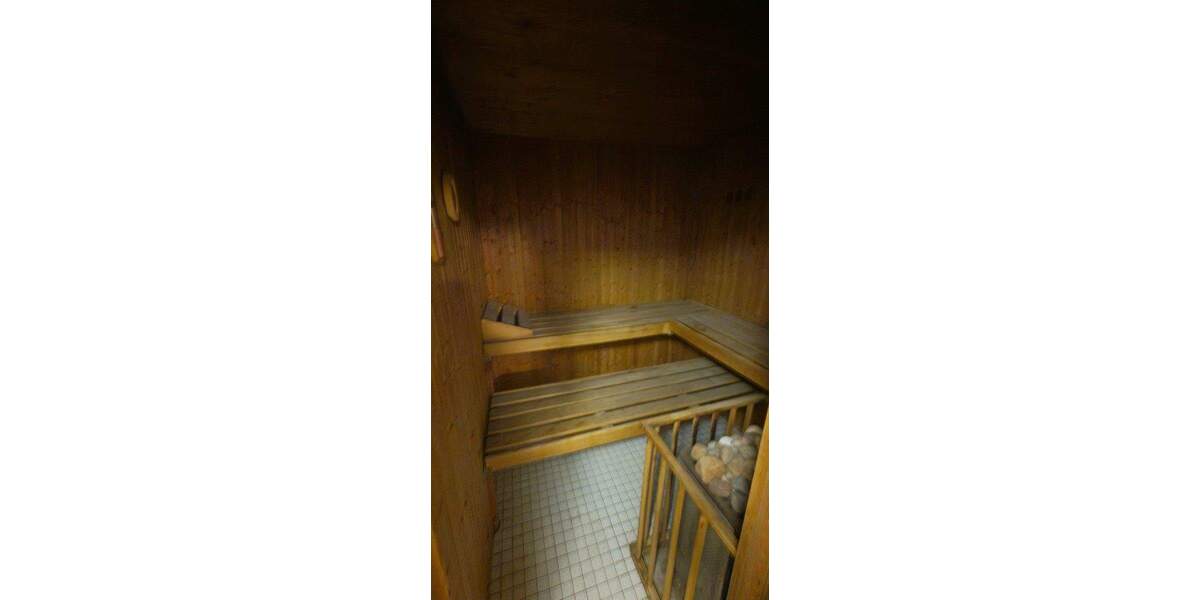 Komfortables Wohnen: Balkon, Tiefgarage, Pool & Sauna in Duisburg 3 zimmer