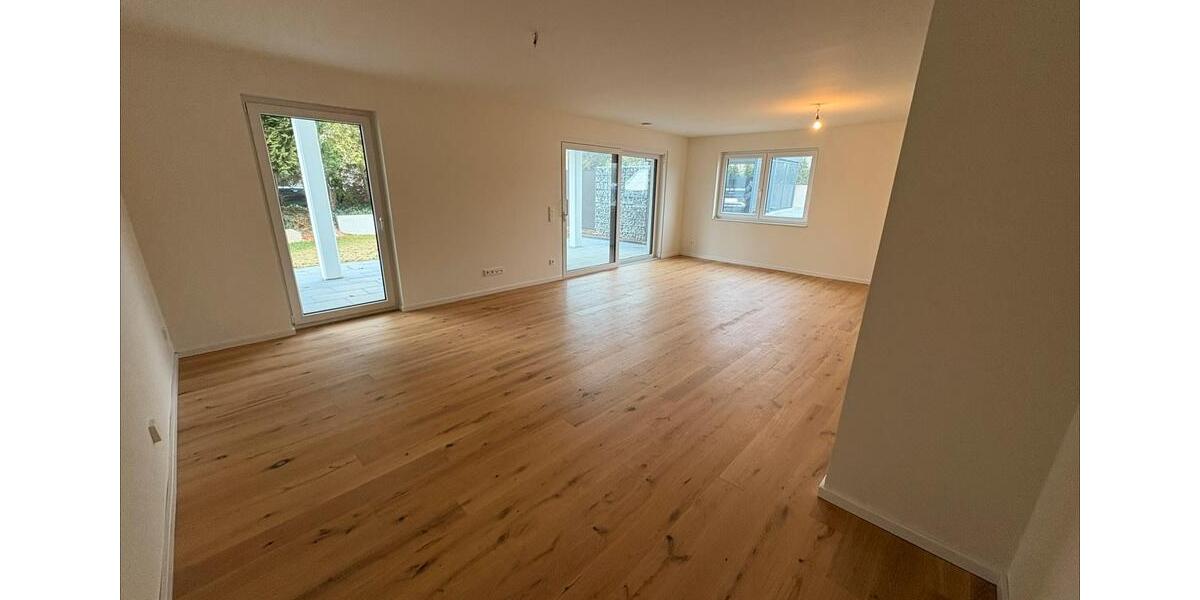 Erdgeschoßwohnung Hiddenhausen - 1 Zimmer, 119 m&sup2;, 1.834&euro; | Angebot:24818934