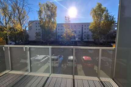 Wohnung zum Mieten in Berlin 1.442,17 € 96.66 m² 5 zimmer