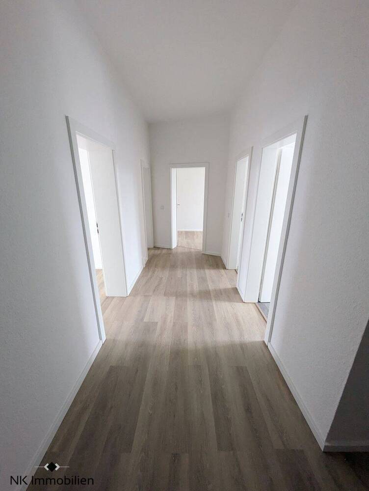 ++ wunderschöne, frisch sanierte 4-Raum Wohnung mit Balkon - ab sofort verfügbar ++