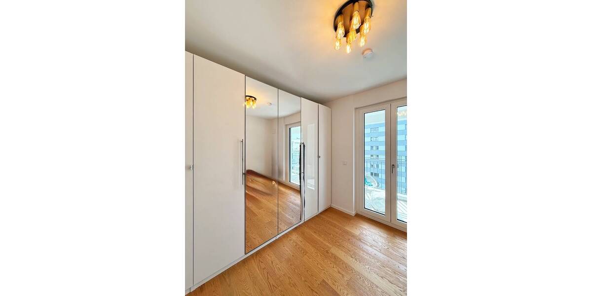 Etagenwohnung München Bogenhausen - 3 Zimmer, 81 m&sup2;, 2.990&euro; | Angebot:26420190