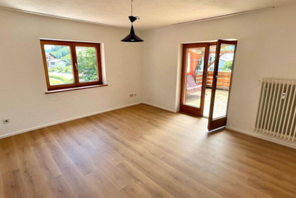 Wohnung Kollnburg - 3 Zimmer, 97 m&sup2;, 646&euro; | Angebot:23633547