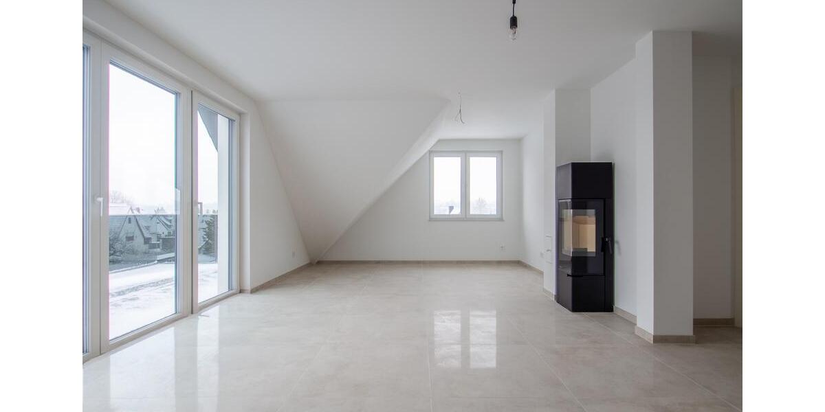 Dachgeschoßwohnung Hiddenhausen - 3 Zimmer, 106 m&sup2;, 1.100&euro; | Angebot:25921778