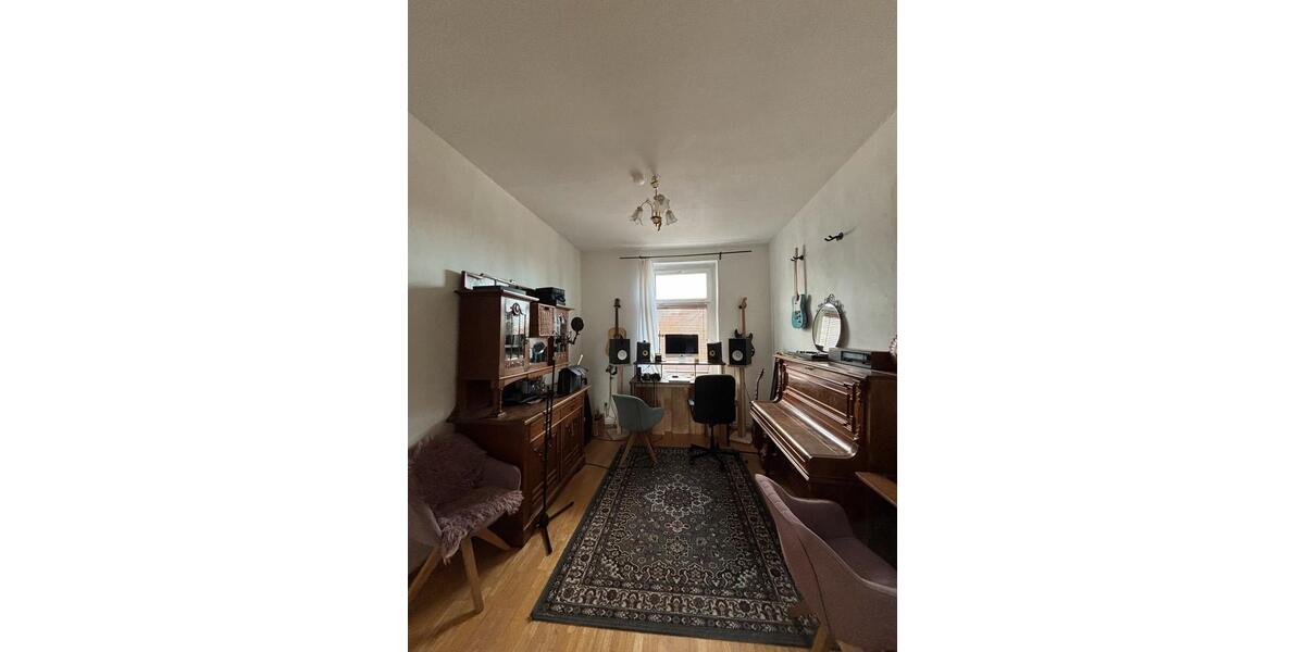 Etagenwohnung Greifswald - 3 Zimmer, 82 m&sup2;, 870&euro; | Angebot:25104088