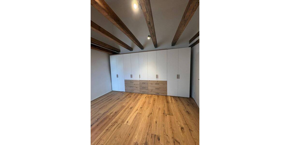 Etagenwohnung Amberg - 2 Zimmer, 95 m&sup2;, 1.420&euro; | Angebot:26187796