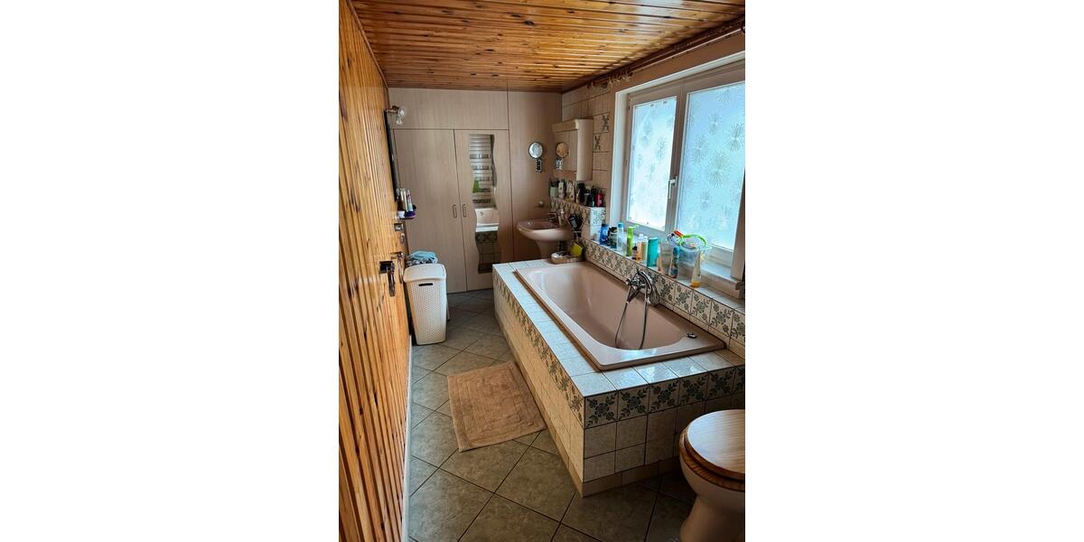 Dachgeschoßwohnung Schwarzatal - 2 Zimmer, 80 m&sup2;, 800&euro; | Angebot:25127752