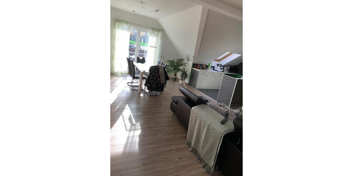 Dachgeschoßwohnung Schwalmstadt - 2.5 Zimmer, 45 m&sup2;, 430&euro; | Angebot:26069116