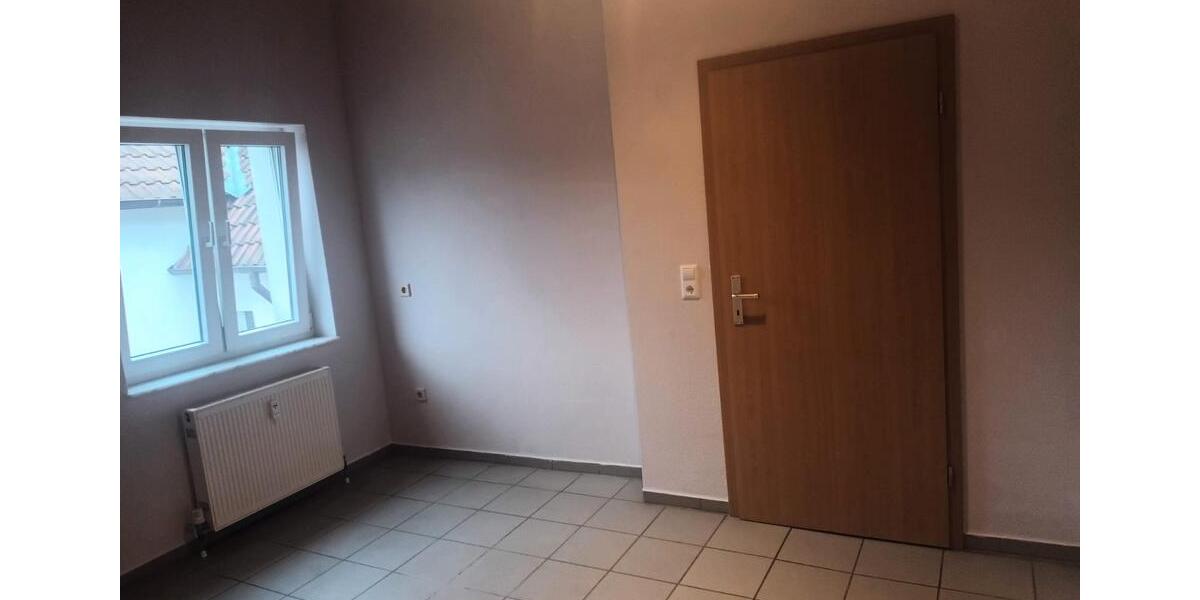 Etagenwohnung Weinheim - 2 Zimmer, 67 m&sup2;, 770&euro; | Angebot:26611052