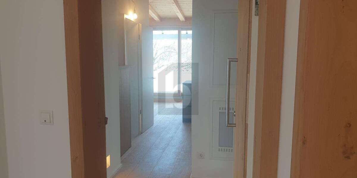 Etagenwohnung Bernau am Chiemsee - 2 Zimmer, 46 m&sup2;, 1.100&euro; | Angebot:26633700