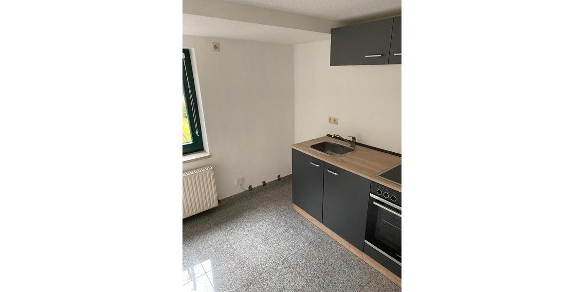 Erdgeschoßwohnung Zella-Mehlis Mehlis - 2 Zimmer, 45 m&sup2;, 300&euro; | Angebot:25977654