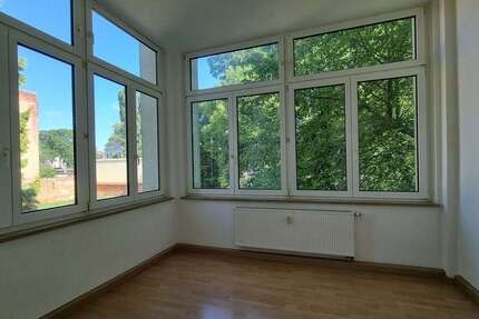 Wohnung Görlitz Innenstadt - 2 Zimmer, 68 m&sup2;, 420&euro; | Angebot:27019112
