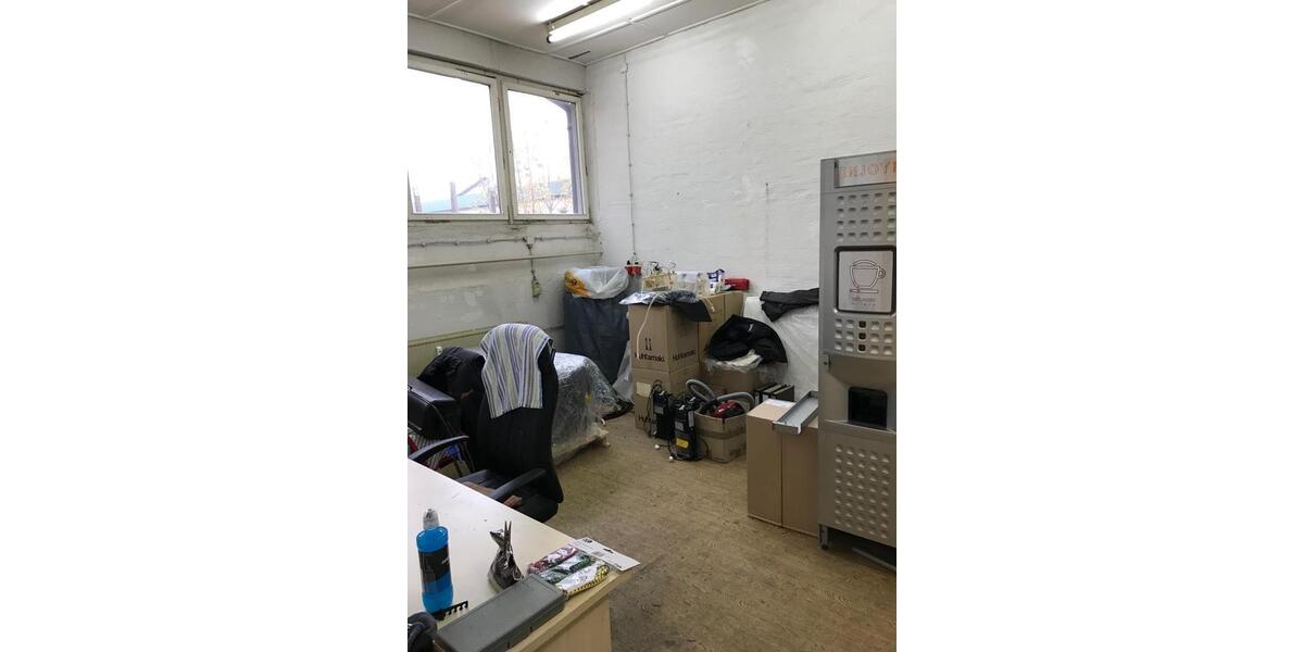Ebenerdig WerkstattLagerBüro 275 qm 7€qm Rolltor 18107 HRO zimmer