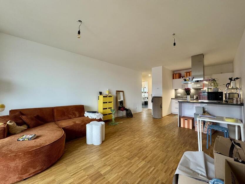 Moderne 3-Zimmer Wohnung mit Balkon und Loggia sowie TG-Stellplatz im Dichterviertel zu vermieten! zimmer