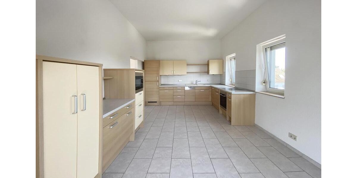 Dachgeschoßwohnung Speyer - 3 Zimmer, 116 m&sup2;, 1.400&euro; | Angebot:26615972
