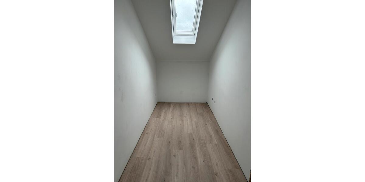 Dachgeschoßwohnung Wettenberg - 2.5 Zimmer, 80 m&sup2;, 850&euro; | Angebot:26636086