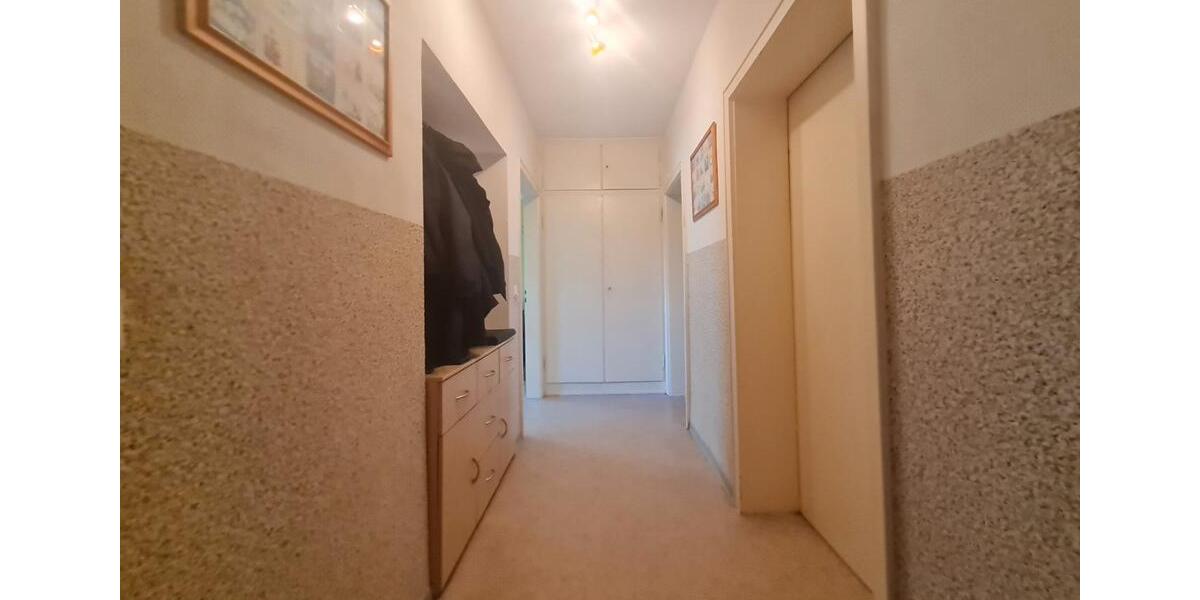 Etagenwohnung Saarbrücken West - 3 Zimmer, 66 m&sup2;, 700&euro; | Angebot:26386065
