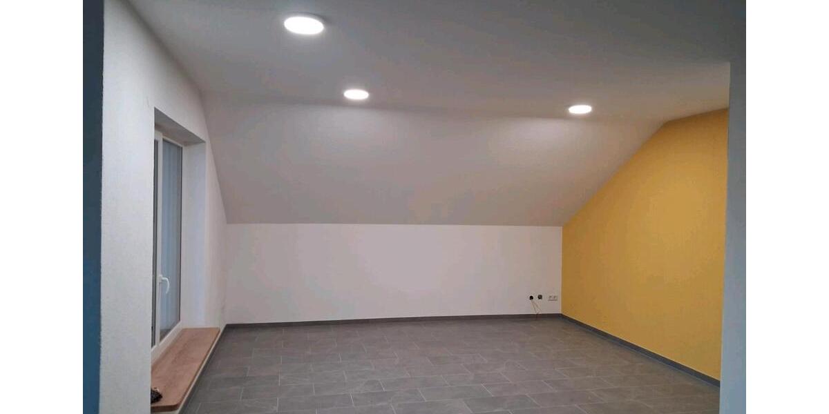 Dachgeschoßwohnung Neuhausen ob Eck - 4 Zimmer, 125 m&sup2;, 1.100&euro; | Angebot:24817733