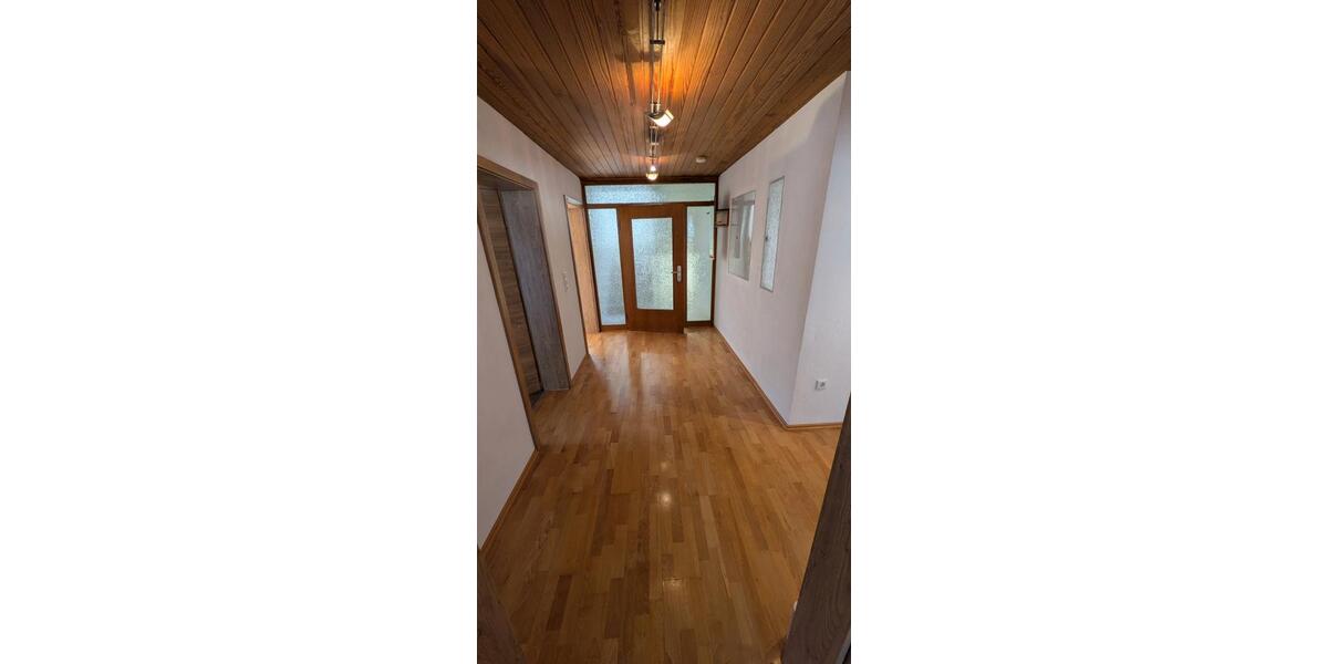 Etagenwohnung Obergünzburg - 4 Zimmer, 113 m&sup2;, 1.000&euro; | Angebot:26007891