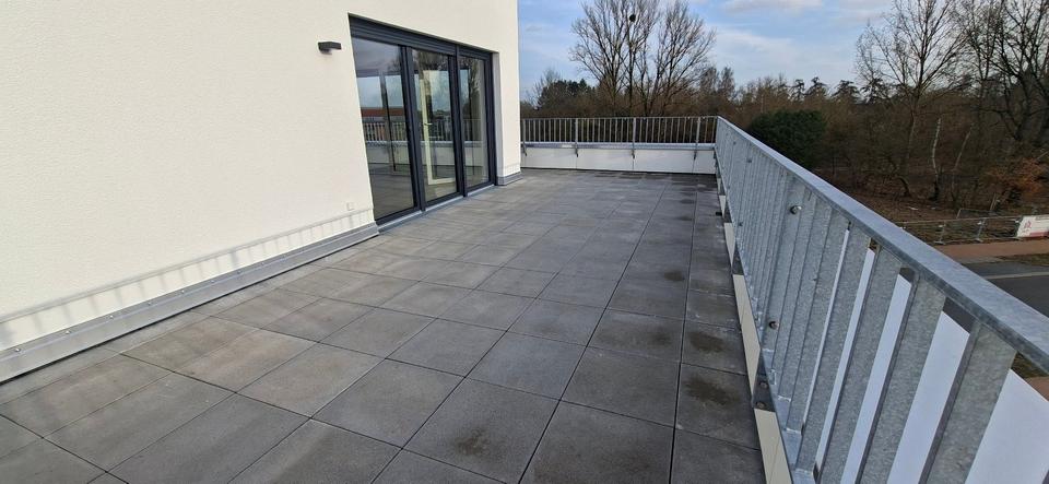 Etagenwohnung Schwerin Friedrichsthal - 2 Zimmer, 70 m&sup2;, 1.050&euro; | Angebot:25591920