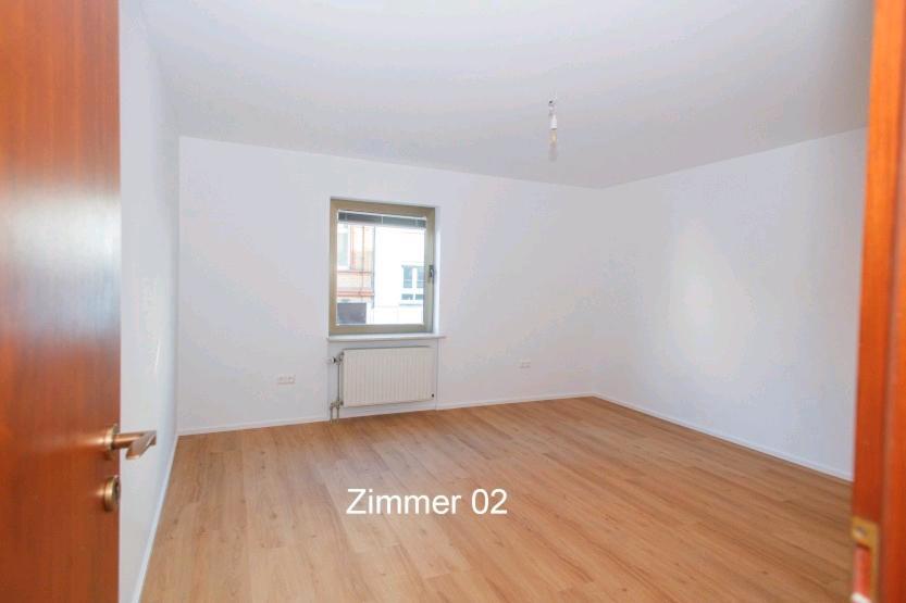 WG-Zimmer in 4er Frauen-WG im Herzen Biebrichs 1 zimmer