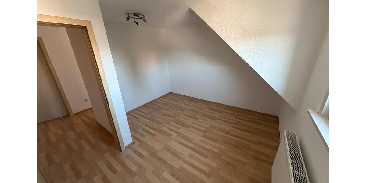 Wohnen auf Zeit Villingen-Schwenningen Schwenningen - 6 Zimmer, 205 m&sup2;, 450&euro; | Angebot:26594591
