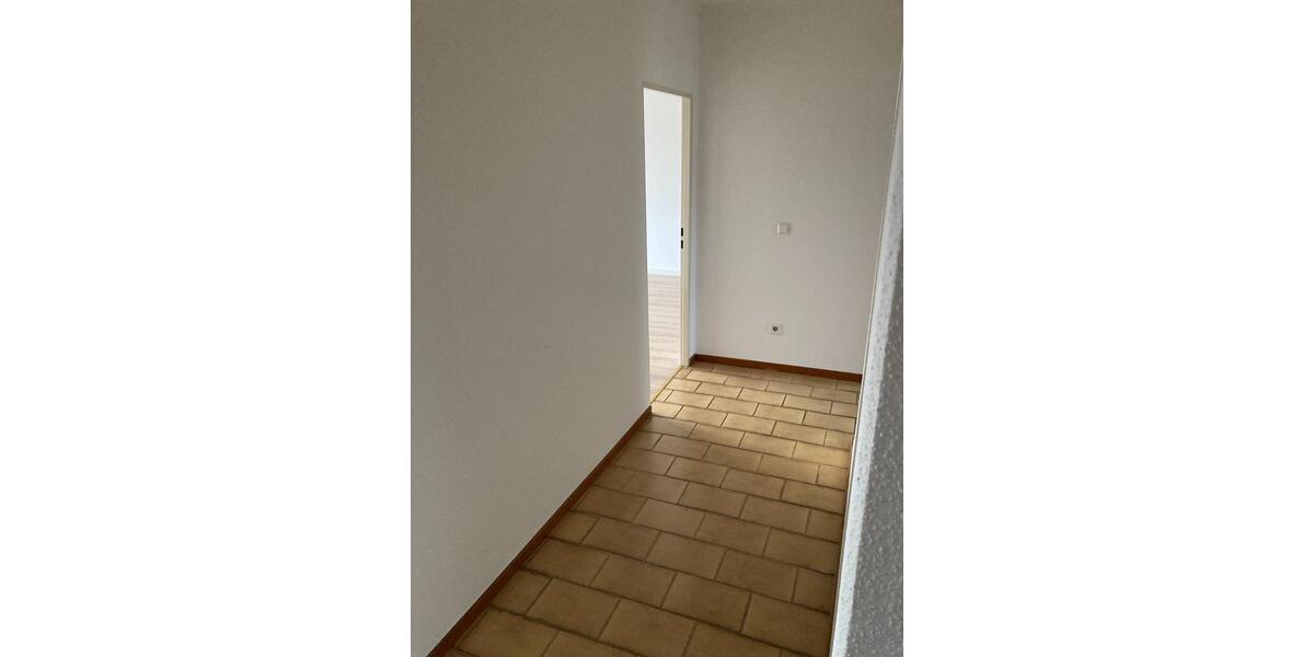 Attraktive 3 Zimmer Wohnung, plus Mansardenzimmer mit Badezimmer, 4 zimmer