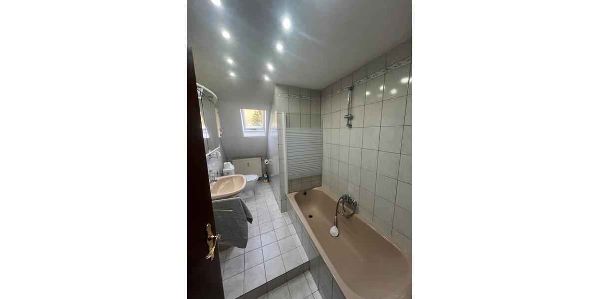 Etagenwohnung Völklingen - 5 Zimmer, 110 m&sup2;, 500&euro; | Angebot:25722968