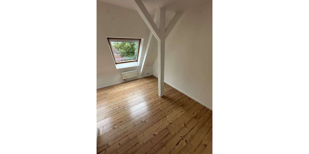 Etagenwohnung Rostock Hansaviertel - 2 Zimmer, 38 m&sup2;, 688&euro; | Angebot:27028540