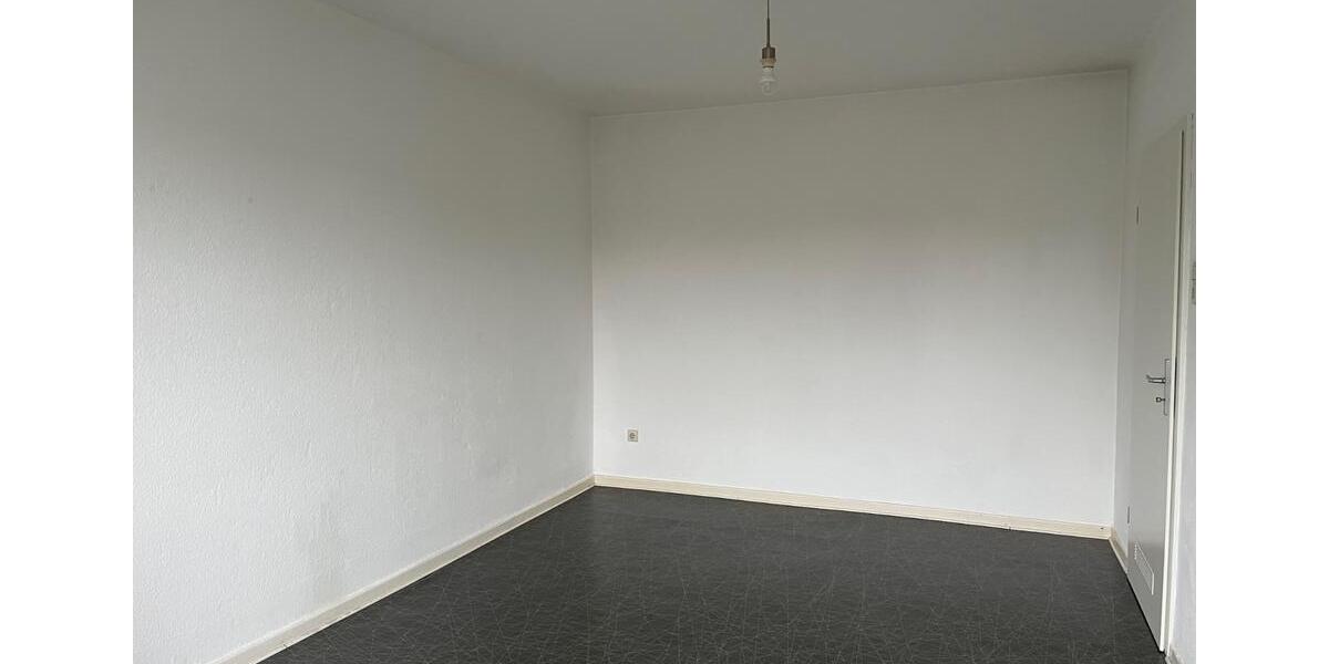 Zentral gelegene 1-Zimmerwohnung mit Wohnküche und Süd-Balkon 1 zimmer