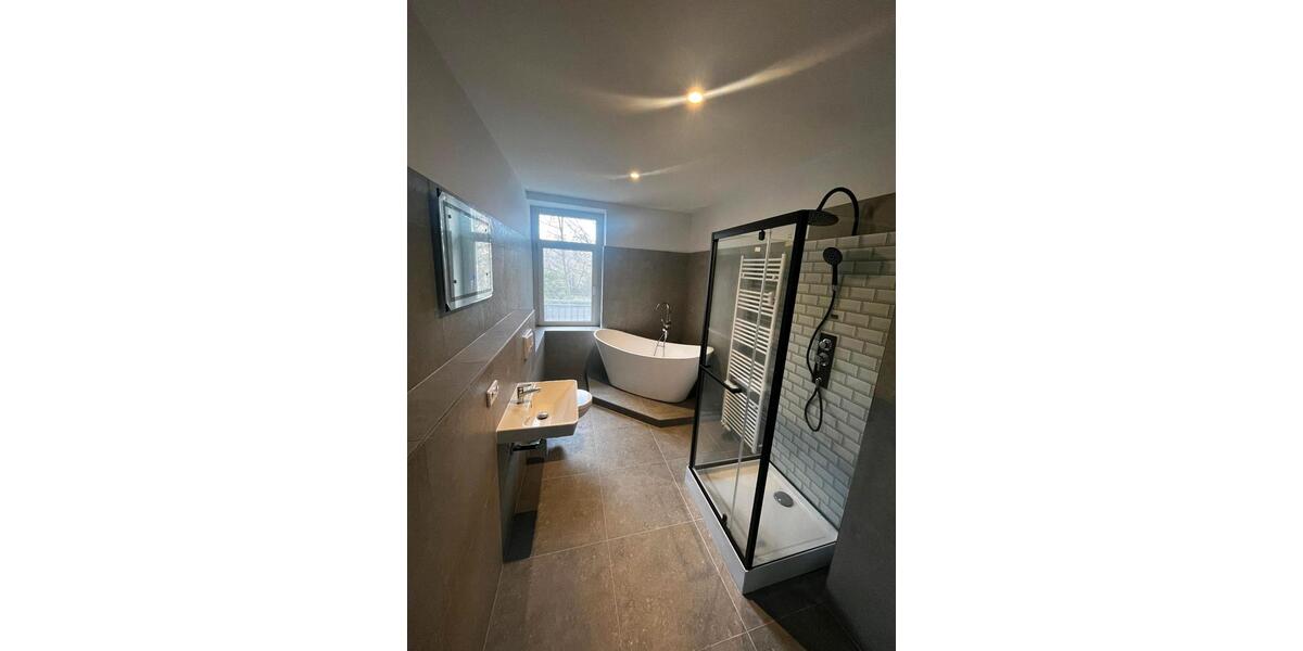 Etagenwohnung Gräfenhainichen Zschornewitz - 2 Zimmer, 62 m&sup2;, 900&euro; | Angebot:26051237