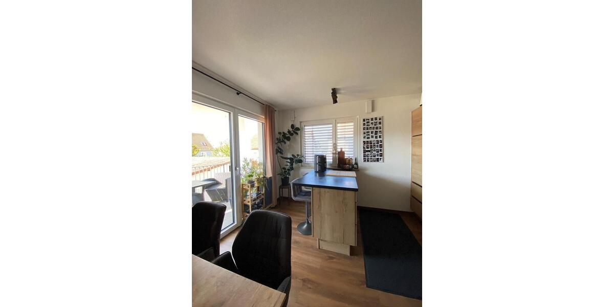 Etagenwohnung Mengkofen - 2 Zimmer, 67 m&sup2;, 700&euro; | Angebot:24623271