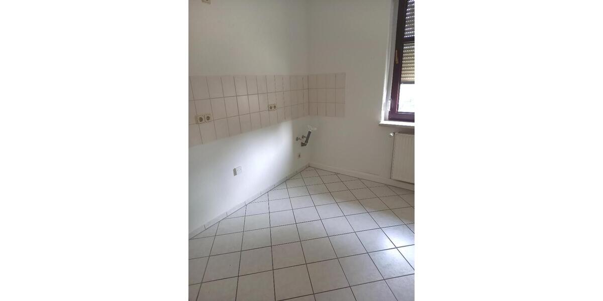 Erdgeschoßwohnung Bernburg (Saale) - 2 Zimmer, 59 m&sup2;, 320&euro; | Angebot:25719582