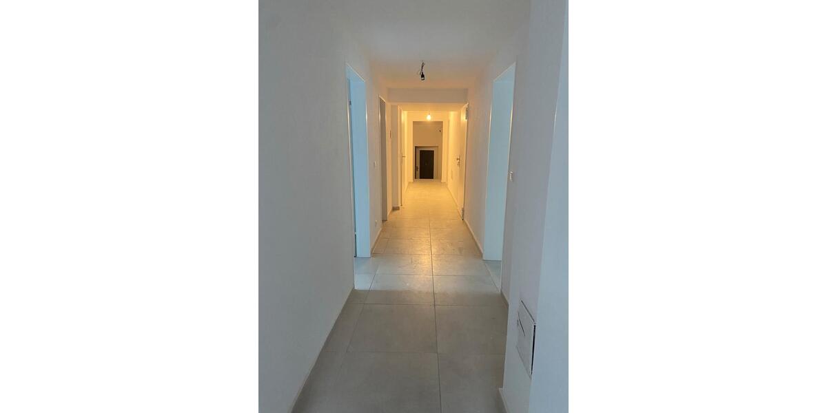 Etagenwohnung Bruchköbel - 4 Zimmer, 100 m&sup2;, 1.100&euro; | Angebot:25148131