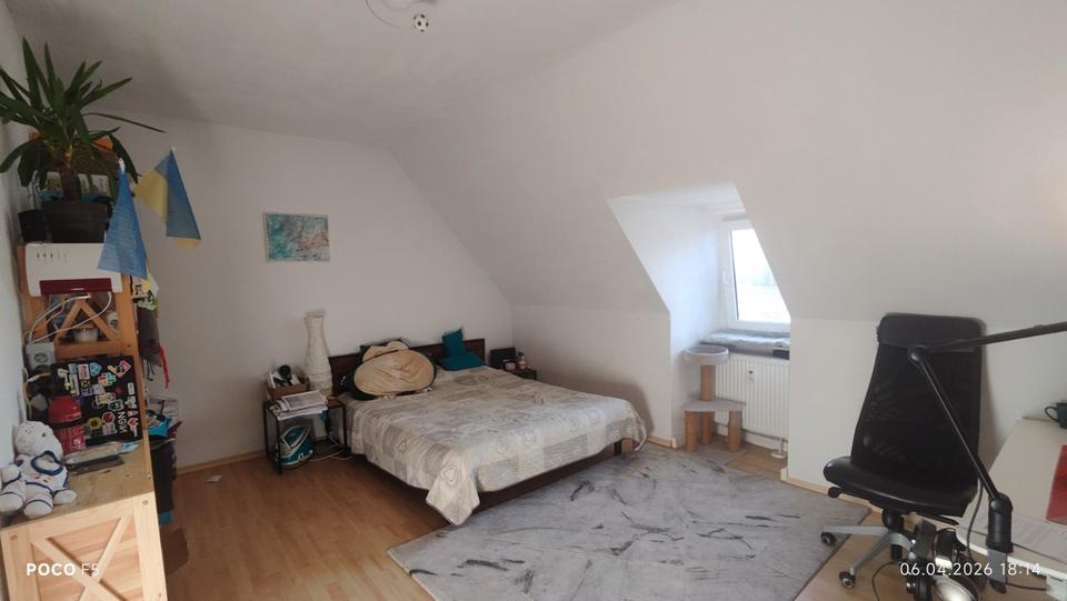 Dachgeschoßwohnung Weiden in der Oberpfalz - 3 Zimmer, 90 m&sup2;, 840&euro; | Angebot:26050494